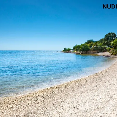 مكان تخييم Albatross Mobile Homes On Solaris Fkk-naturist