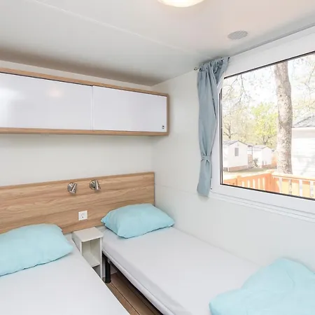 Albatross Mobile Homes On Solaris Fkk-naturist Campsite 3*